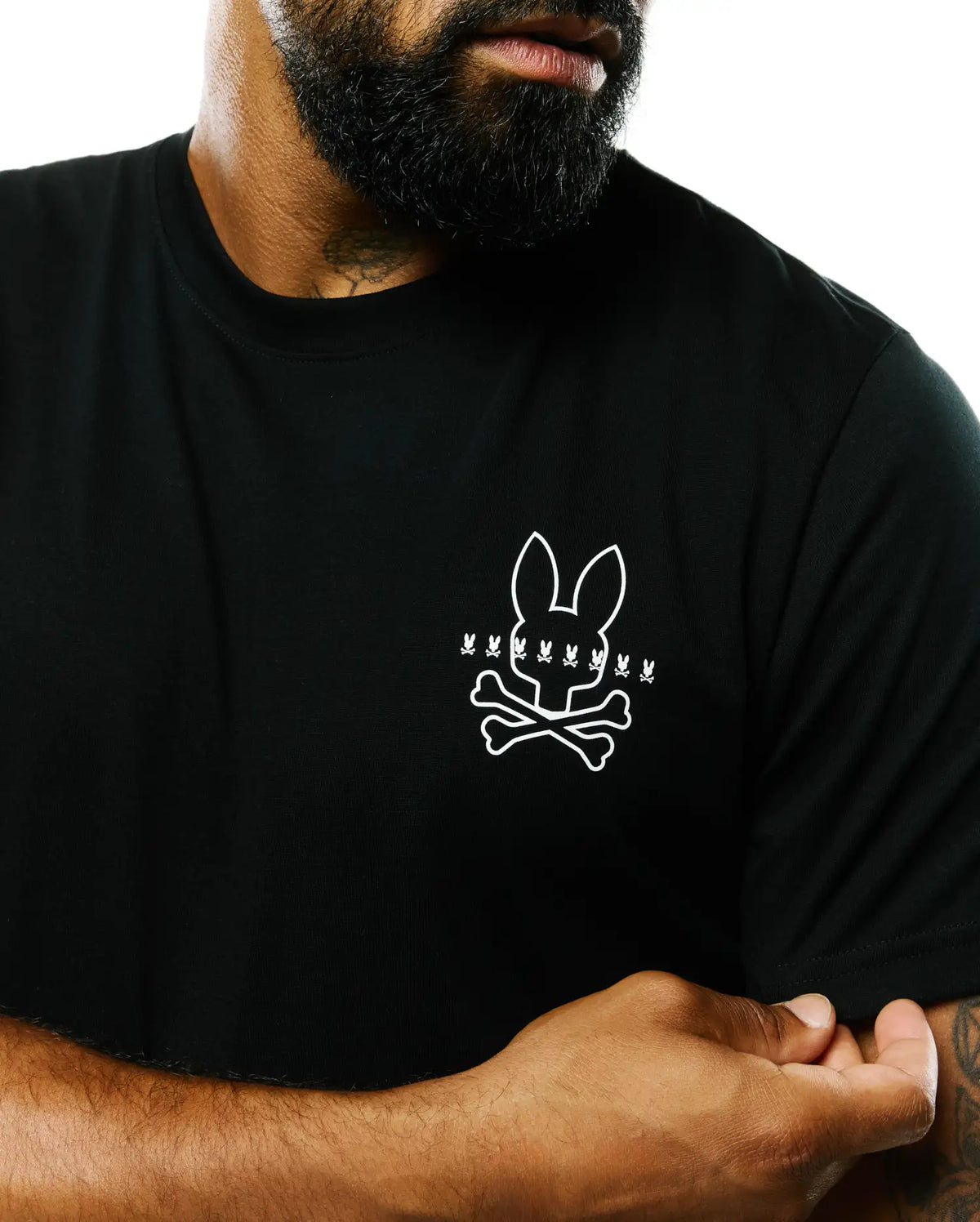 Mens Piers Pima Cotton Back Graphic Tee. Black classic fit Pima cotton jersey t-shirt with a large white outline Psycho Bunny skull and crossbones chest graphic, detailed with smaller bunny skulls. (3)