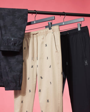 The Best Men’s Bottoms to Add to Your Spring Wardrobe