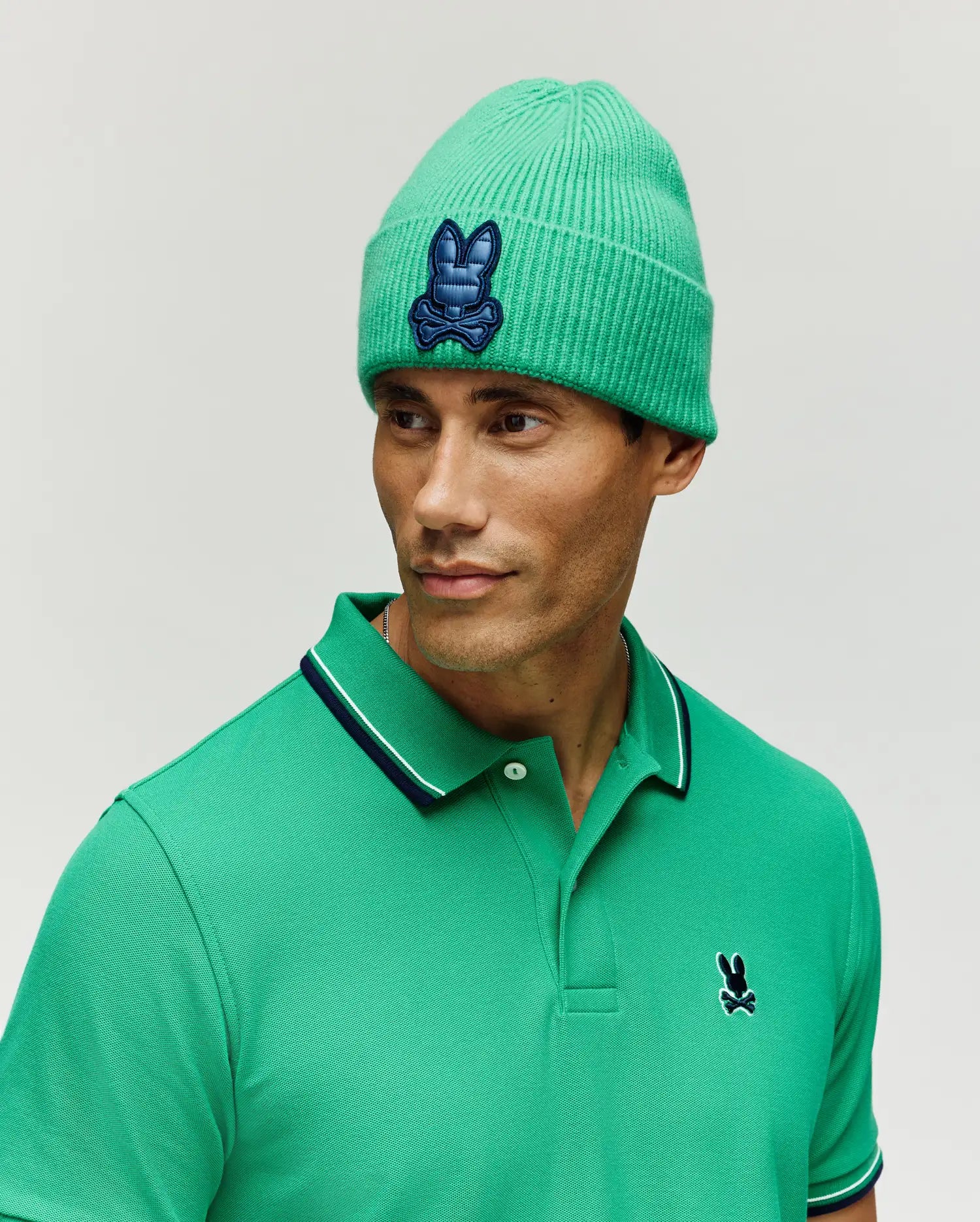 MENS RIVEN PUFFER PATCH BEANIE - MO2500020