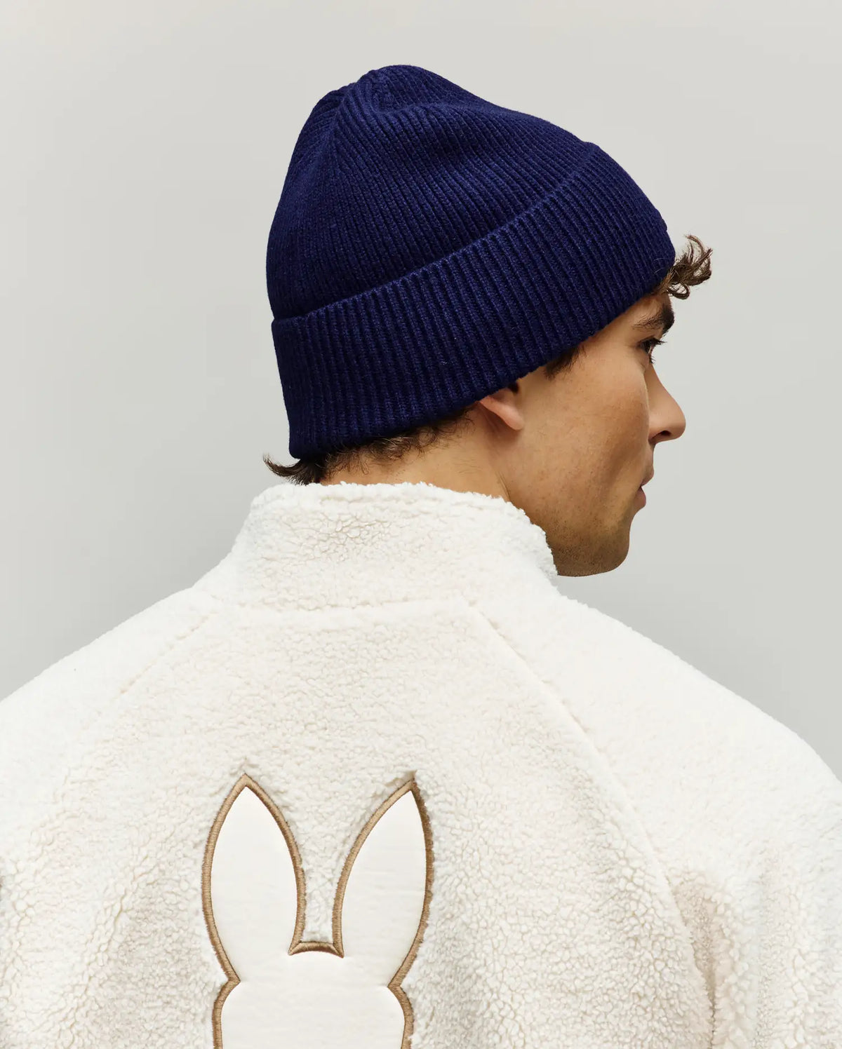 MENS CHENILLE PATCH BEANIE - MO2500024