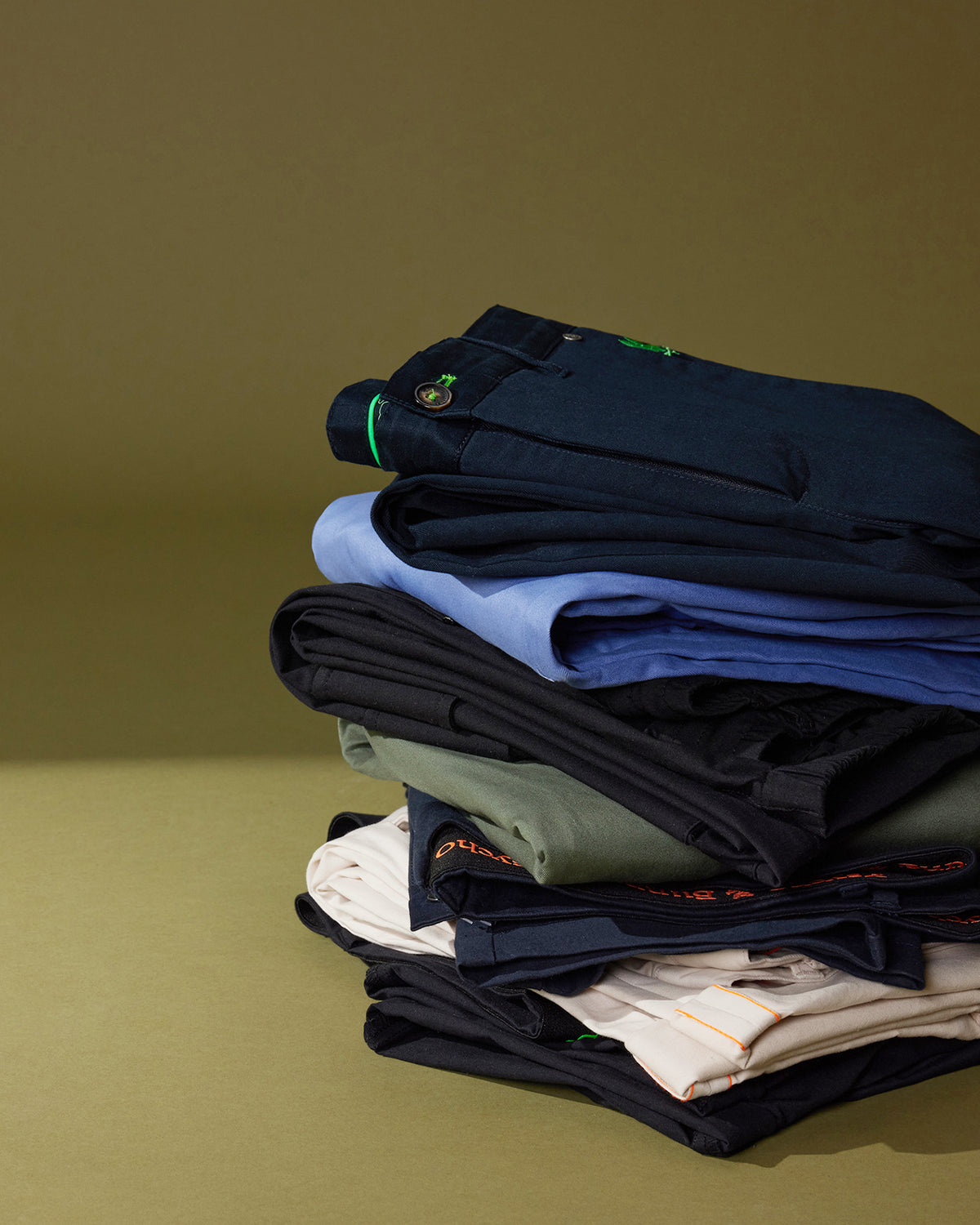 Psycho Bunny Chinos - Premium Comfort and Style in Beige\